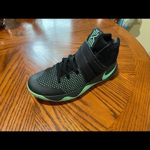 Nike Kyrie #2 basketball shoe